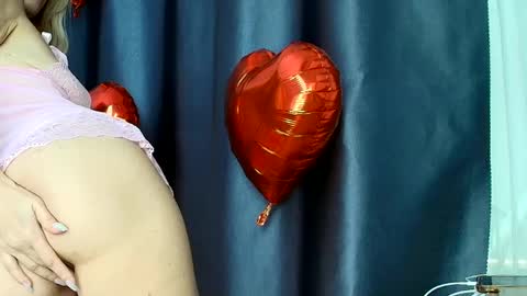 Mia                   Onlyfans link -  online show from February 17, 4:09 am