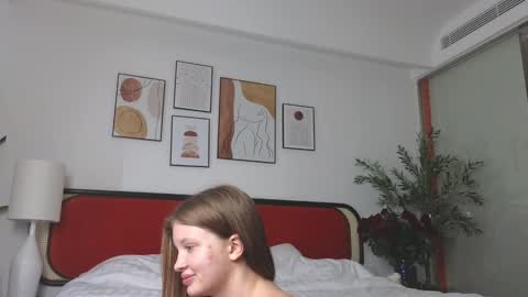 Call me Anna online show from March 10, 3:01 am