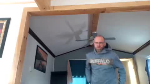 St pierre online show from March 21, 3:48 pm