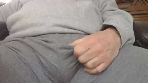 Snapshot of likestawatch50 chatting on December 21, 3:08 pm likestawatch50 online show from December 21, 3:08 pm