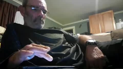 Snapshot of liketowatch1234529419 chatting on July 4, 9:59 am liketowatch1234529419 online show from July 4, 9:59 am