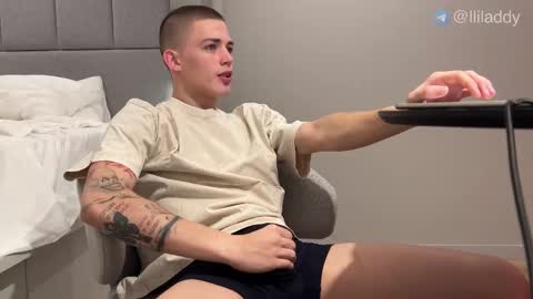 Addy online show from September 27, 8:25 pm