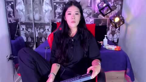 Snapshot of lil_cey chatting on September 18, 2:08 pm Lili Cey online show from September 18, 2:08 pm