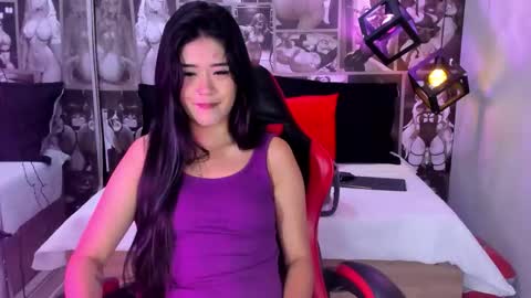 Snapshot of lil_cey chatting on October 11, 8:51 pm Lili Cey online show from October 11, 8:51 pm