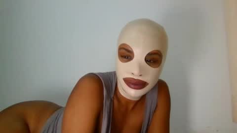 Snapshot of lil_ith chatting on April 30, 5:36 am Lilith online show from April 30, 5:36 am