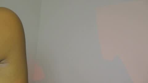 Snapshot of lil_ith chatting on May 11, 2:39 am Lilith online show from May 11, 2:39 am