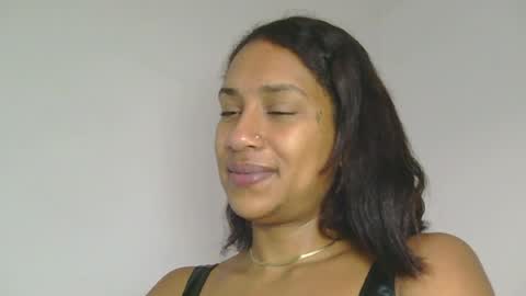 Snapshot of lil_ith chatting on May 16, 10:36 am Lilith online show from May 16, 10:36 am
