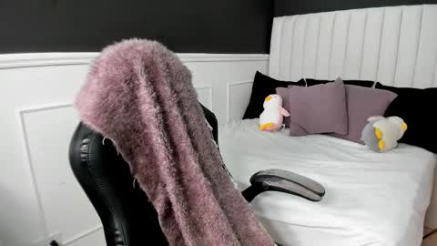 Lila  online show from March 12, 11:16 am