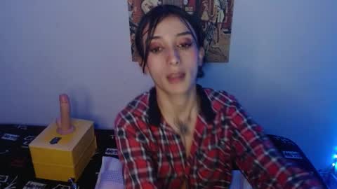 Snapshot of lil_lisaa chatting on February 25, 6:14 am Lisaa online show from February 25, 6:14 am