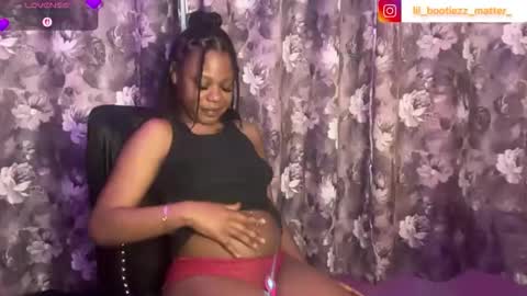 MOMMA LUV online show from June 4, 4:18 am