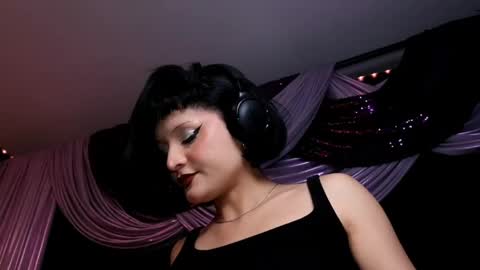Snapshot of lil_morgan chatting on May 9, 8:14 pm Morgan online show from May 9, 8:14 pm