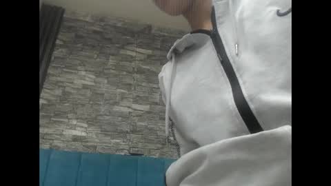 Snapshot of lil_rose2006 chatting on October 16, 12:06 pm lil_rose2006 online show from October 16, 12:06 pm