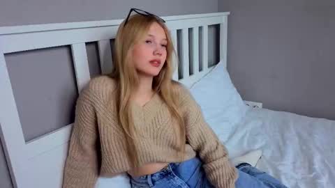 Emma online show from March 19, 8:29 am