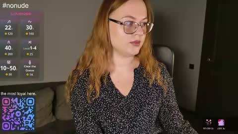 Snapshot of lila_pitt chatting on May 9, 7:46 am lila_pitt online show from May 9, 7:46 am