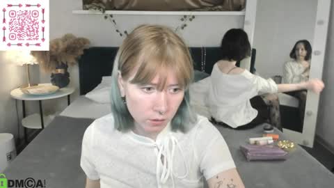 Snapshot of lilac_muse chatting on May 30, 3:14 am Lili online show from May 30, 3:14 am