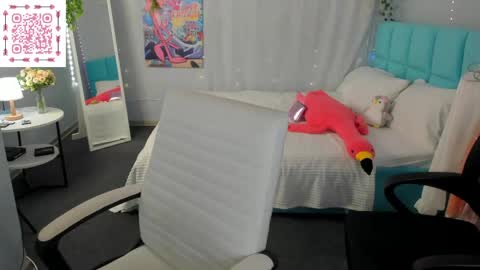 Snapshot of lilac_muse chatting on June 10, 2:56 am Lili online show from June 10, 2:56 am