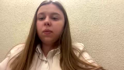 Snapshot of lilae37yis chatting on October 9, 7:23 pm Lily online show from October 9, 7:23 pm