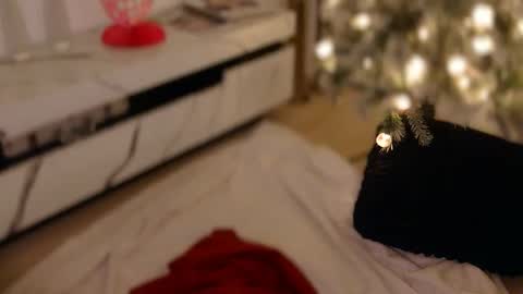 Rebecca online show from December 21, 10:50 pm