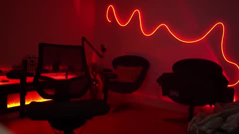 Rebecca online show from February 26, 8:13 am