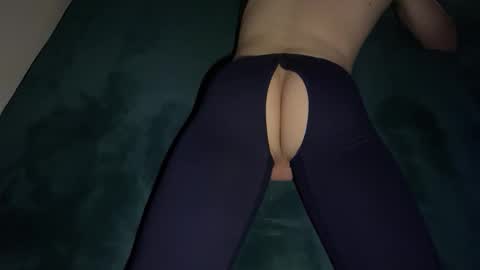 lilbenny05 online show from March 11, 9:37 am