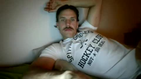 Snapshot of lildeer1980 chatting on October 18, 2:36 am lildeer1980 online show from October 18, 2:36 am