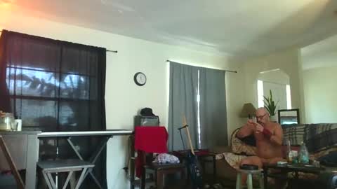 Snapshot of lildicksissy chatting on February 9, 4:33 pm lildicksissy online show from February 9, 4:33 pm