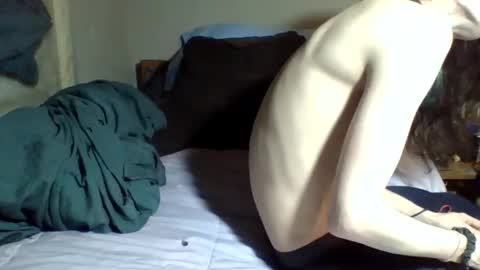 Snapshot of lildman420 chatting on February 19, 3:57 am lildman420 online show from February 19, 3:57 am