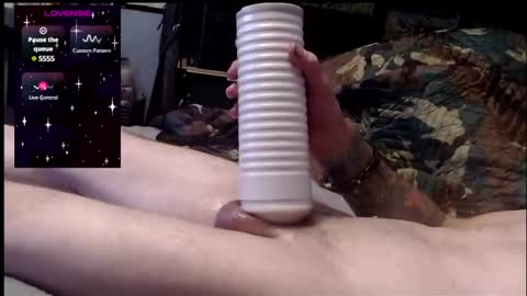 Snapshot of lildragon069 chatting on December 27, 8:24 am lildragon069 online show from December 27, 8:24 am