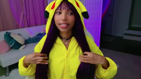 Snapshot of lileviemarie chatting on March 3, 2:15 am evie online show from March 3, 2:15 am