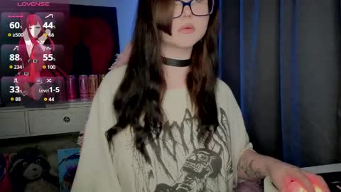 Snapshot of lilhornyprincess chatting on June 3, 4:45 pm Nika and Lori online show from June 3, 4:45 pm
