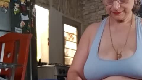 lilieth online show from March 12, 4:24 pm