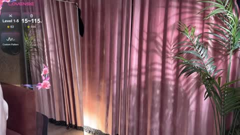 Lili online show from September 21, 10:39 am