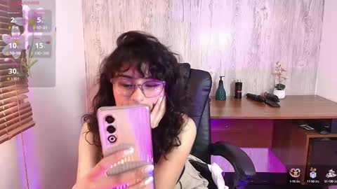 Snapshot of lili_clan chatting on September 29, 2:22 pm lili_clan online show from September 29, 2:22 pm