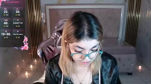 Lili online show from September 19, 9:11 am