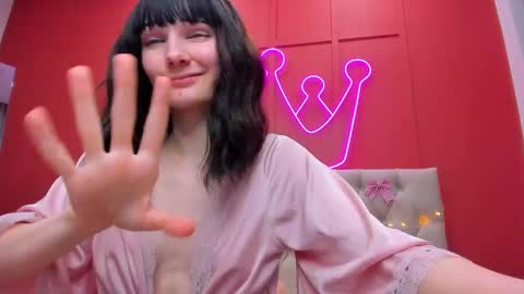 Lilli  follow me kiss online show from January 7, 8:03 am