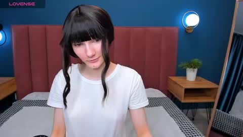 Lilli  follow me kiss online show from March 11, 5:38 am