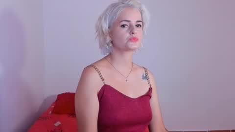 Snapshot of lili_latina47 chatting on October 5, 4:27 pm Lili online show from October 5, 4:27 pm