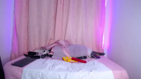 lili Matheus69 online show from December 12, 11:50 am