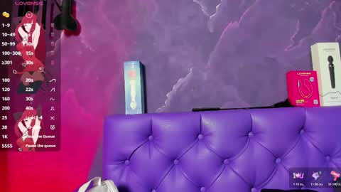 Lili  online show from November 8, 7:01 pm