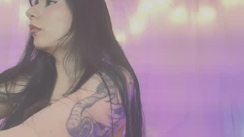 Lili online show from October 15, 8:20 pm