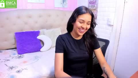 Snapshot of lili_virgen chatting on May 22, 10:48 pm Lili online show from May 22, 10:48 pm