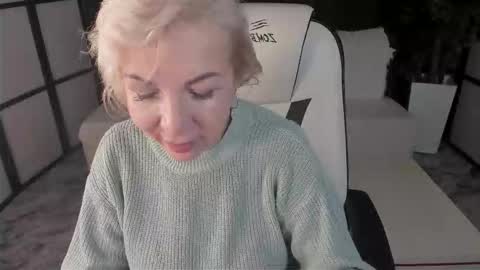 Lilia online show from November 14, 8:24 am