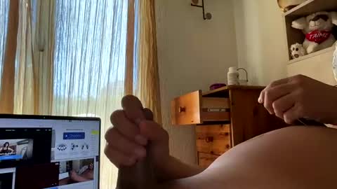 Snapshot of lilian2121 chatting on August 6, 12:07 pm lilian2121 online show from August 6, 12:07 pm