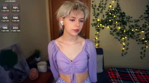 Lilian online show from September 19, 6:37 am