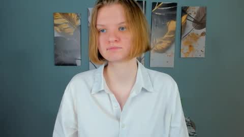 hi guys Im new here Im 18 years oldIve never had sex online show from January 13, 2:44 pm