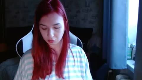 liliawoolf online show from February 25, 1:28 pm