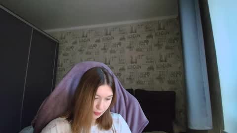 liliawoolf online show from November 15, 6:00 am