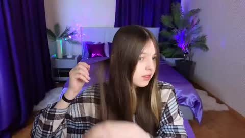 Lili Bakery online show from December 1, 8:53 pm