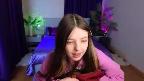 Lili Bakery online show from December 6, 9:13 pm