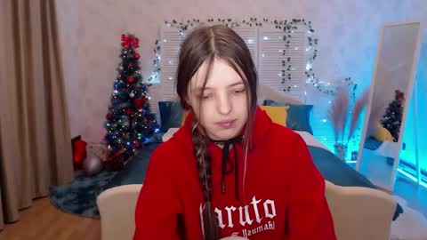 Lili Bakery online show from December 23, 11:17 pm